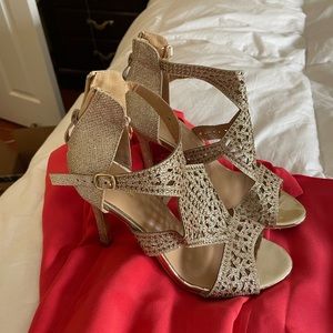 Gold studded zip up heels. size 6.5 💋